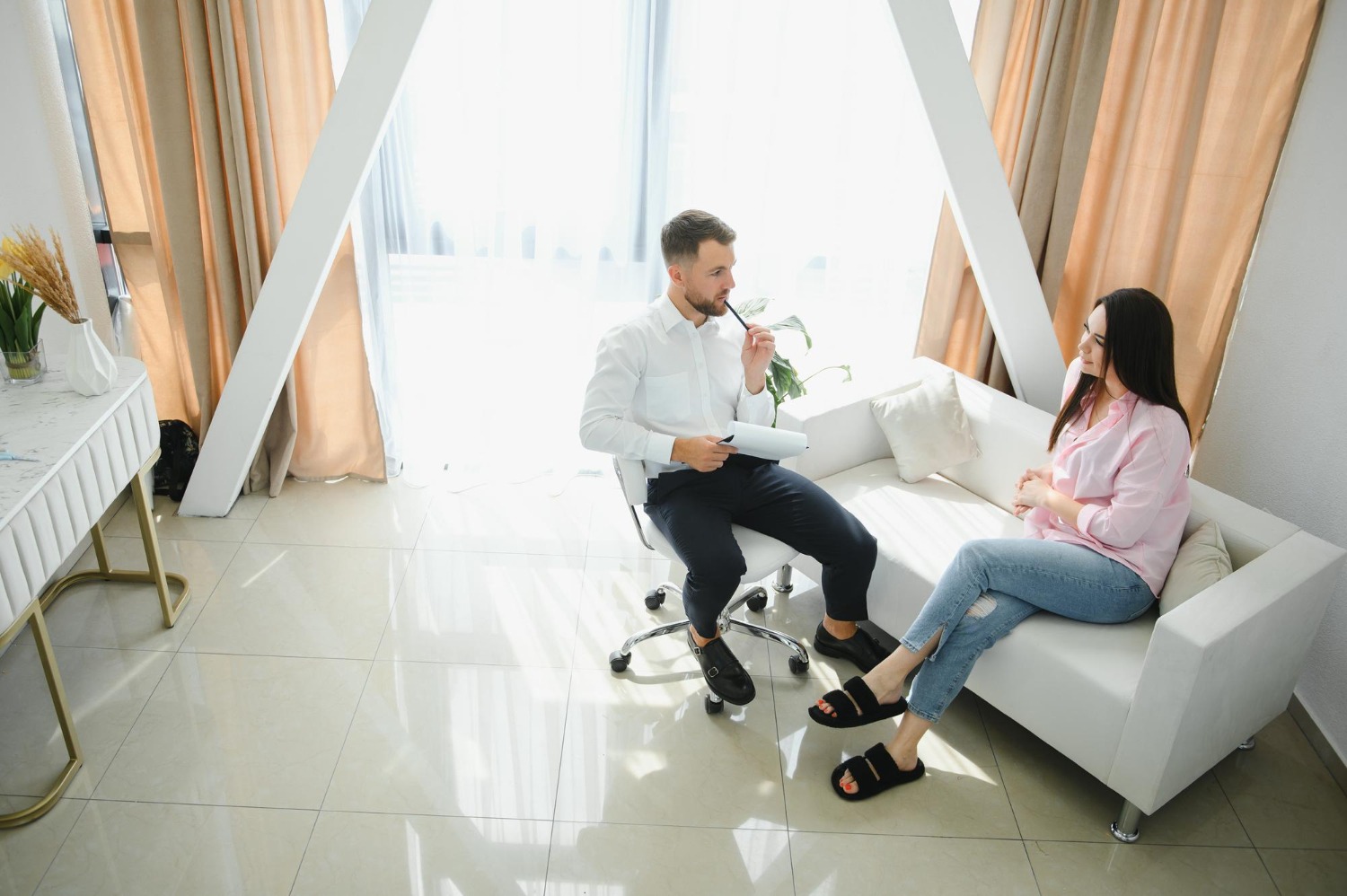 Expert Dermatology Consultation in Riyadh - by Haitham Aesthetic consultation with Dr. Haitham Al-Gzlan in Riyadh