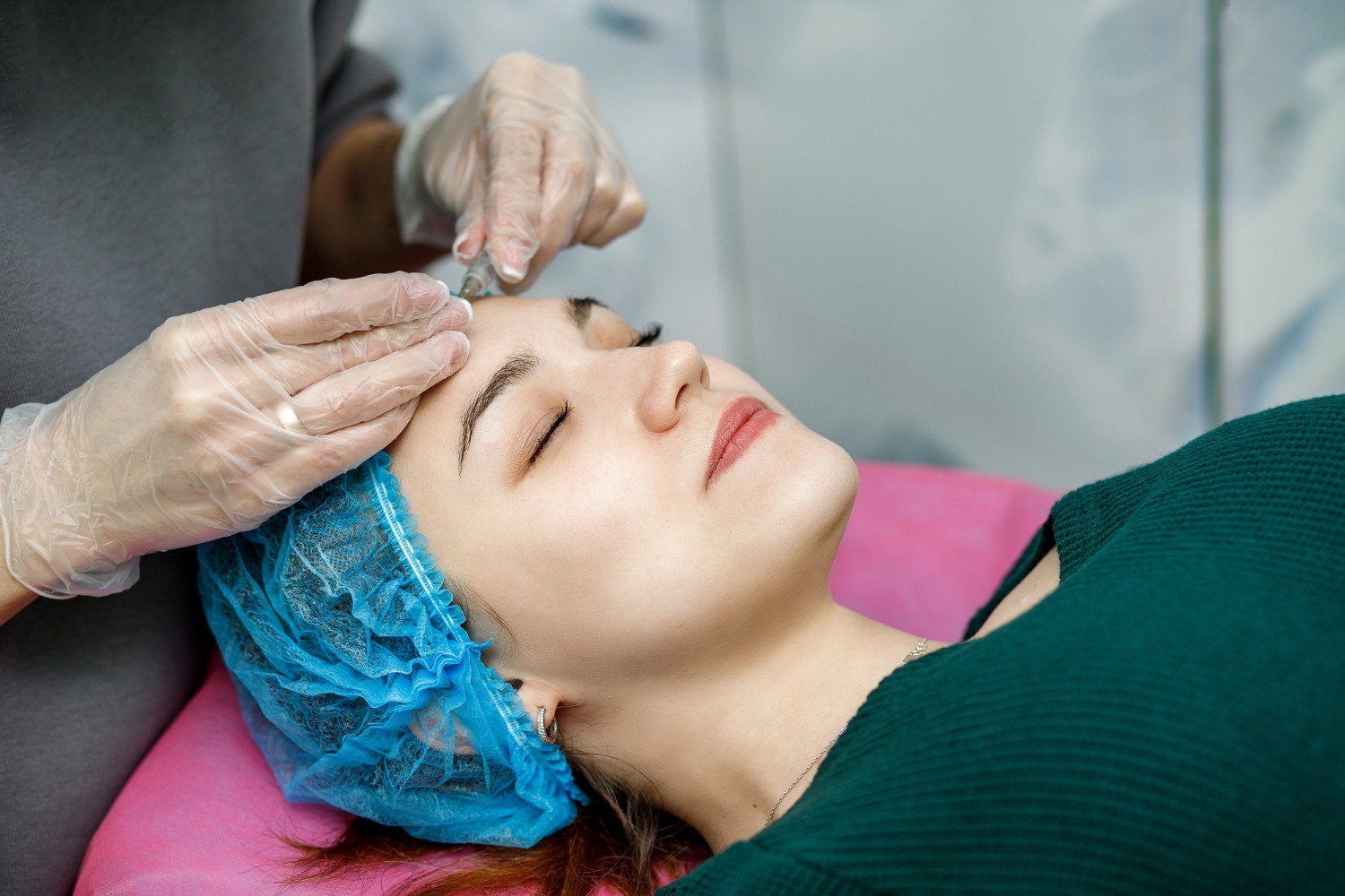 Natural facial rejuvenation using injectables by Dr. Haitham Al-Gzlan