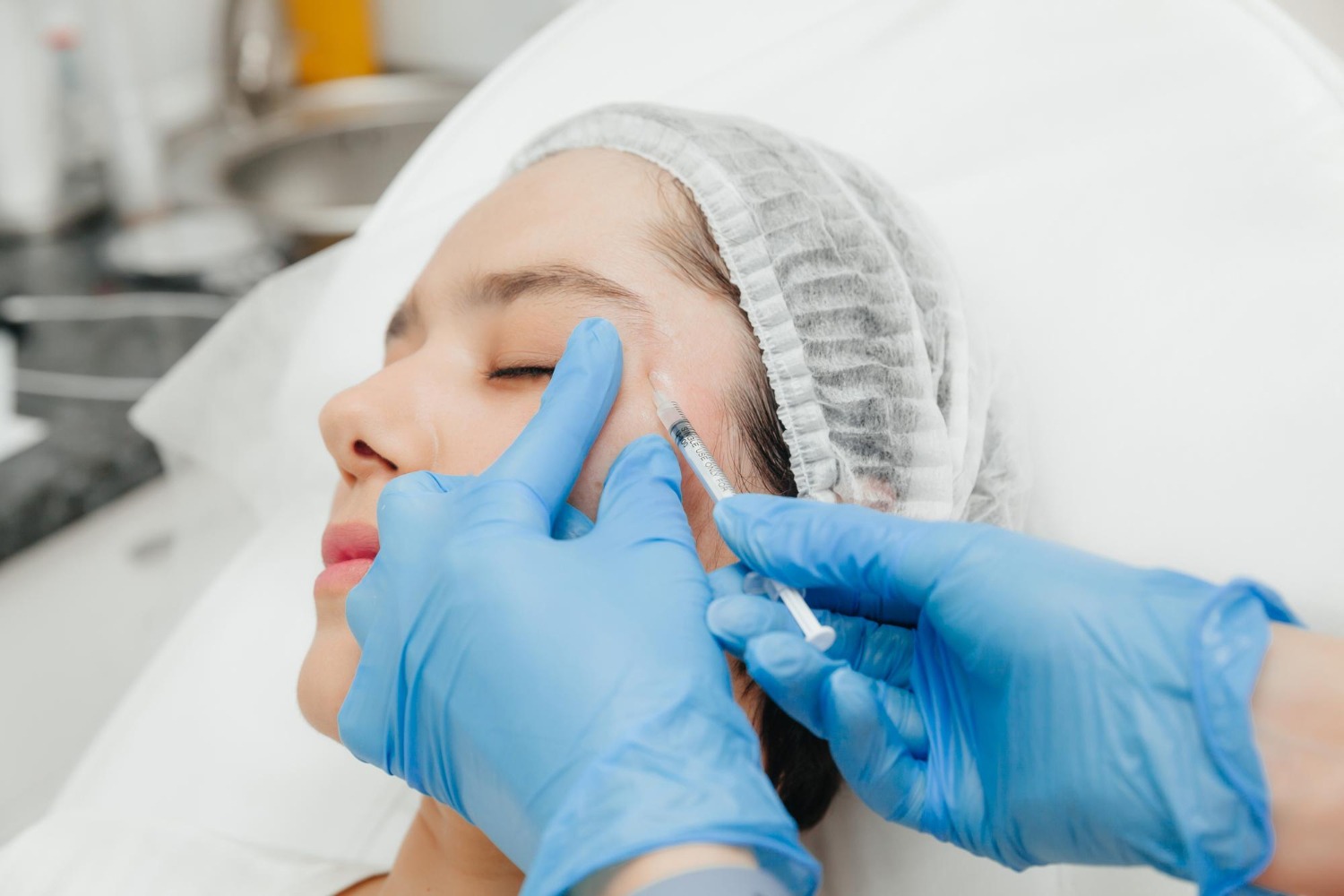 Skin booster injection for hydration by Dr. Haitham Al-Gzlan