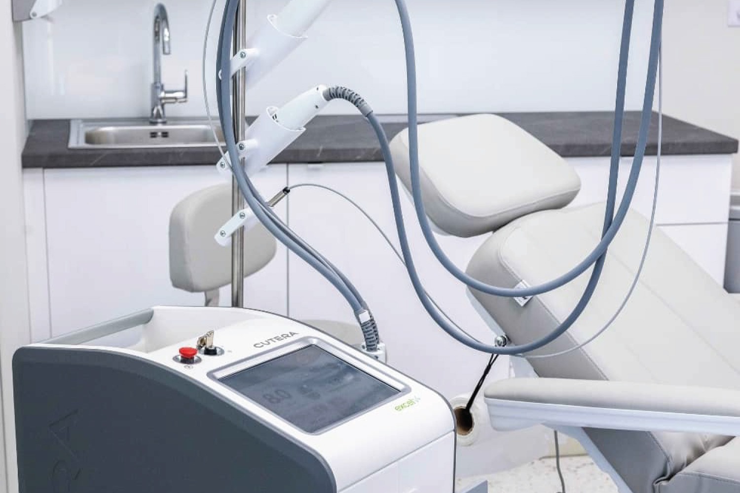 Excel V+ laser device for vascular skin treatment in Riyadh