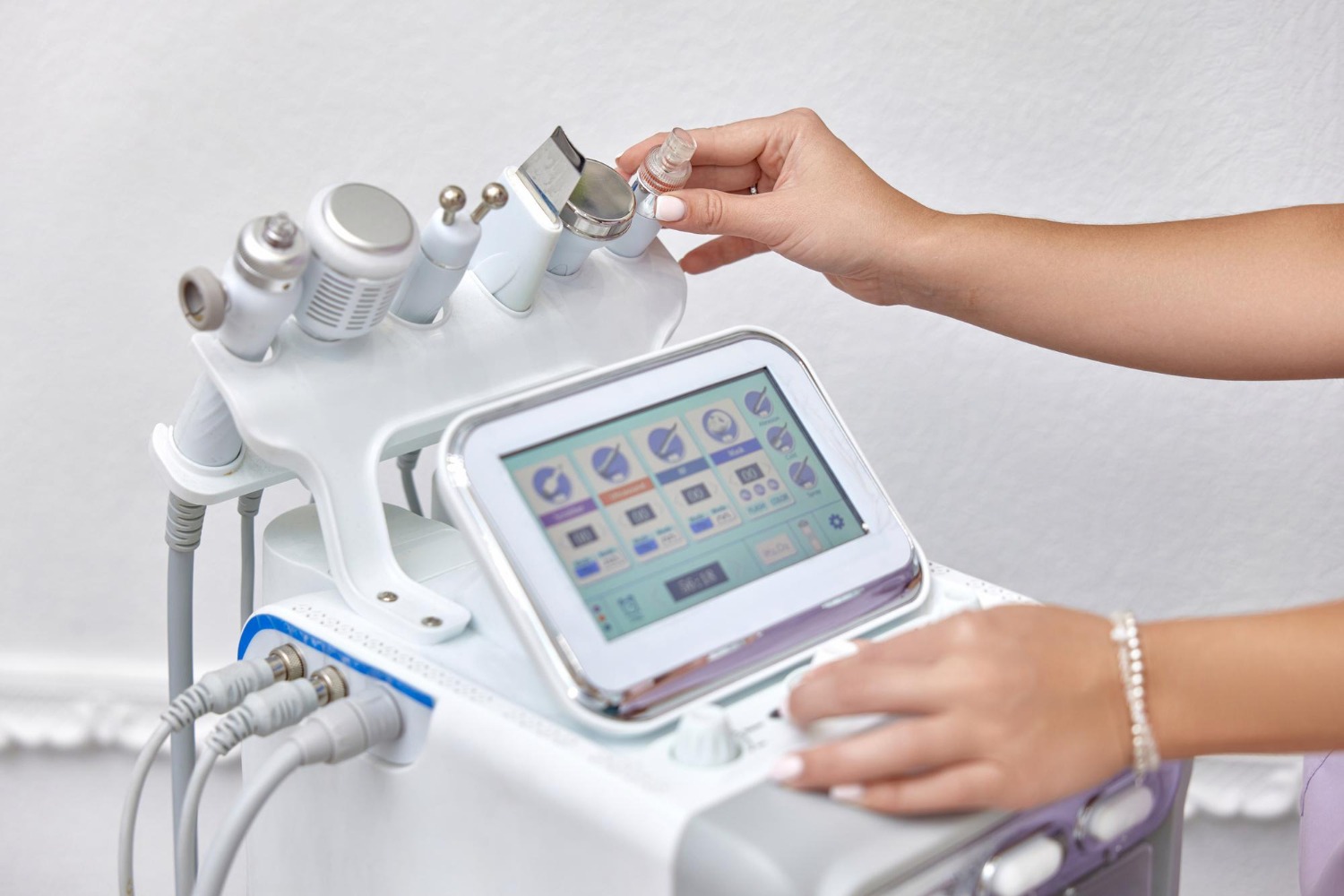 Ultrasound skin tightening depth mapping for facial lifting in Riyadh